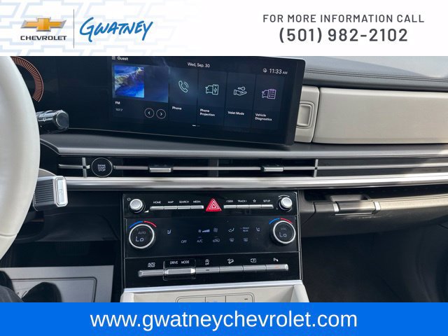 Used 2025 Hyundai Santa Fe SEL FWD image 17