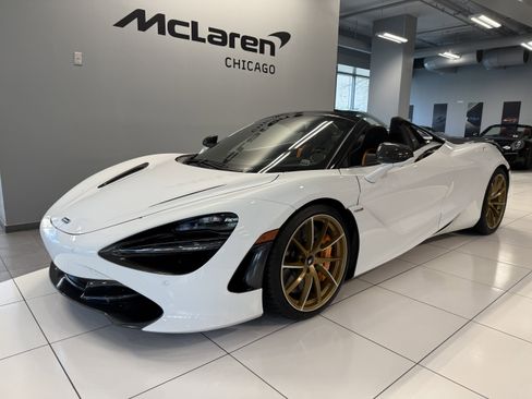 Used 2021 McLaren 720S Spider image 12