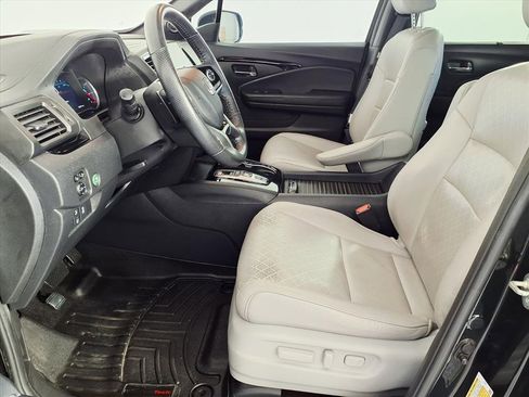 Used 2019 Honda Passport Touring image 13