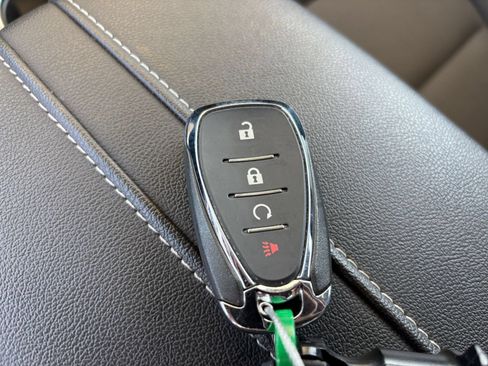 Used 2025 Chevrolet Blazer LT FWD image 21