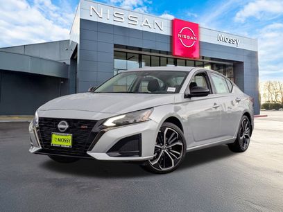 New 2025 Nissan Altima 2.5 SR