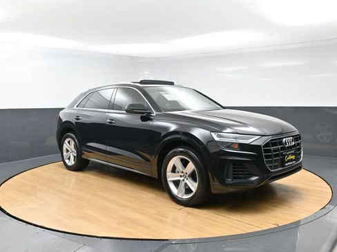 Used 2019 Audi Q8 Premium w/ Convenience Package AWD/4WD image 9
