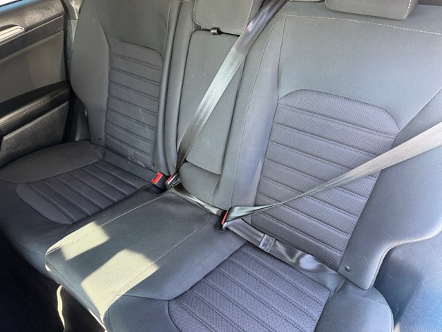 Used 2020 Ford Fusion SE FWD image 11