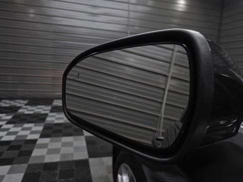 Used 2020 Ford Fusion SE FWD image 36
