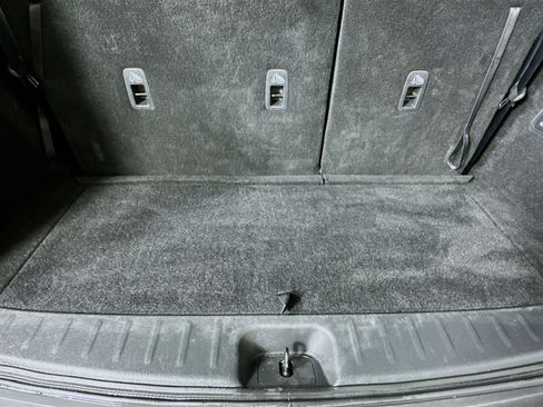 Used 2025 Nissan Pathfinder SV image 29