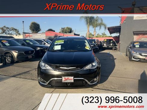 Used 2019 Chrysler Pacifica Touring-L w/ Advanced Safetytec Group FWD image 2