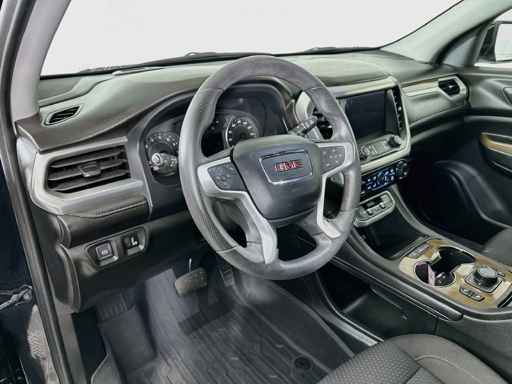 Used 2023 GMC Acadia SLE w/ Driver Convenience Package FWD image 14