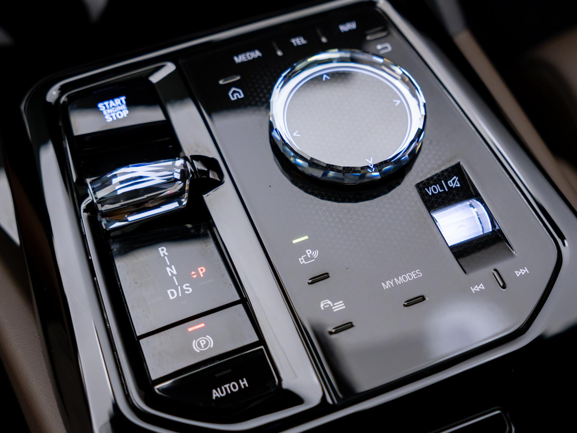 Certified 2026 BMW 540i xDrive AWD/4WD image 29
