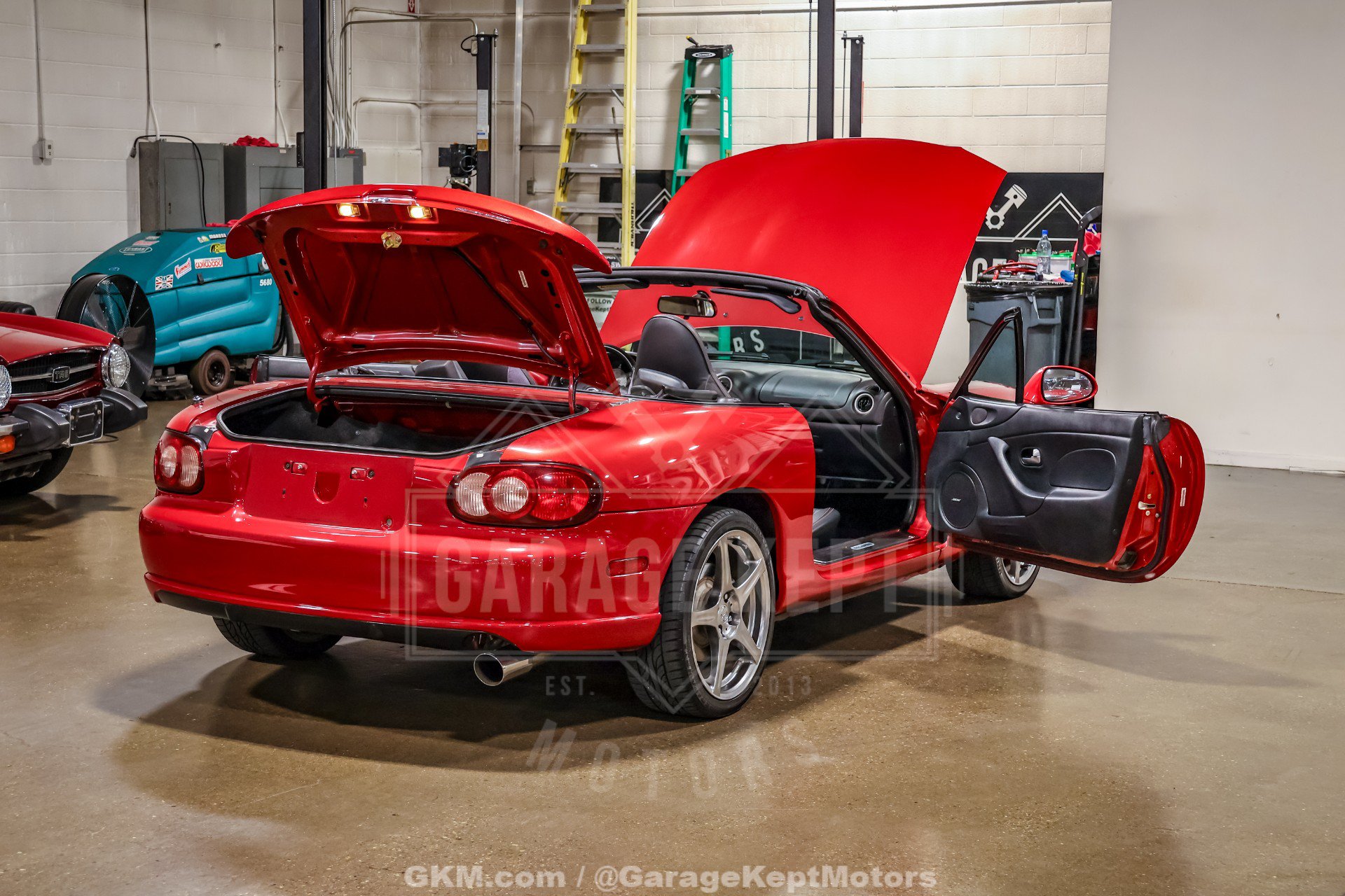 Used 2004 MAZDA MX-5 Miata MAZDASPEED w/ Grand Touring Pkg RWD image 73