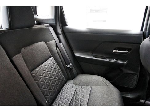 New 2026 Nissan Kicks SV w/ SV Premium Package image 10