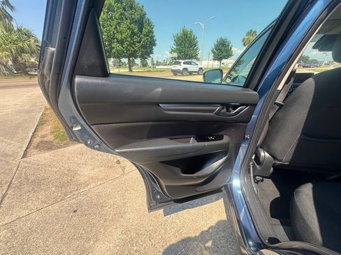 Used 2019 MAZDA CX-5 Sport w/ I-ACTIVSENSE Package FWD image 9