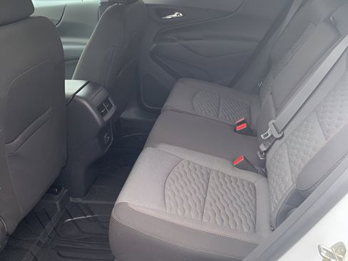 Used 2020 Chevrolet Equinox LT AWD/4WD image 16