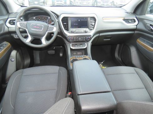 Used 2023 GMC Acadia SLE w/ Driver Convenience Package FWD image 24