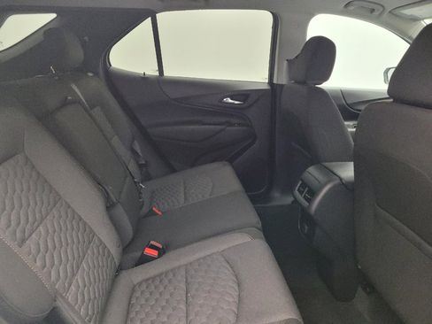 Used 2018 Chevrolet Equinox LT FWD image 19