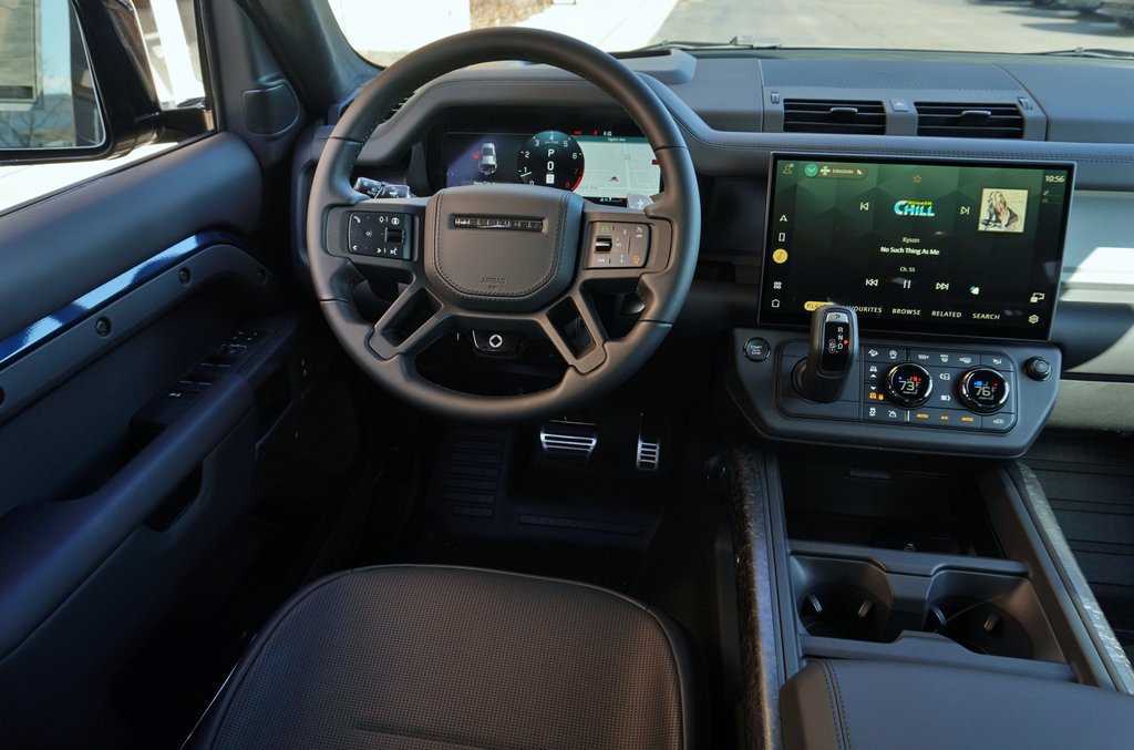 New 2026 Land Rover Defender 110 OCTA AWD/4WD image 17