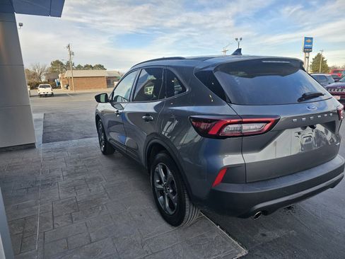 Used 2025 Ford Escape ST-Line image 5