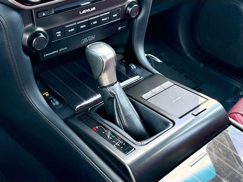 Used 2023 Lexus GX 460 Premium w/ Accessory Package AWD/4WD image 29