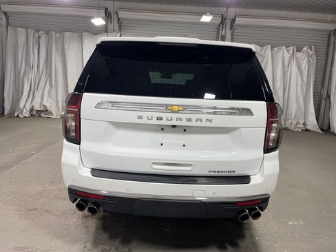 Used 2024 Chevrolet Suburban Premier image 6