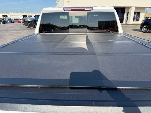 Used 2020 GMC Sierra 1500 SLT AWD/4WD image 17