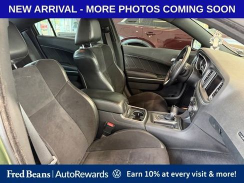 Used 2018 Dodge Charger R/T w/ Plus Group RWD image 5
