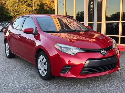 Used 2016 Toyota Corolla LE image 1