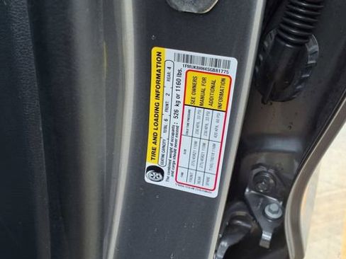 Used 2025 Ford Explorer Platinum w/ LUX Leather Package image 35