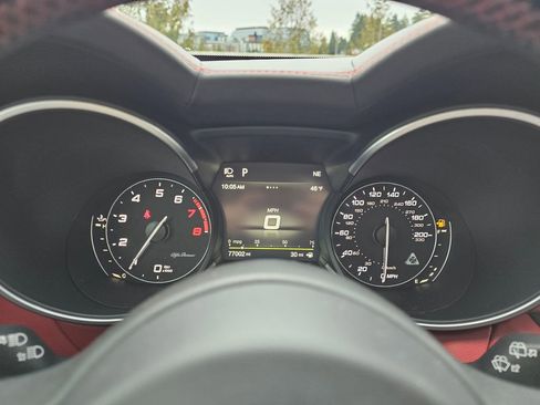 Used 2019 Alfa Romeo Stelvio Quadrifoglio image 28