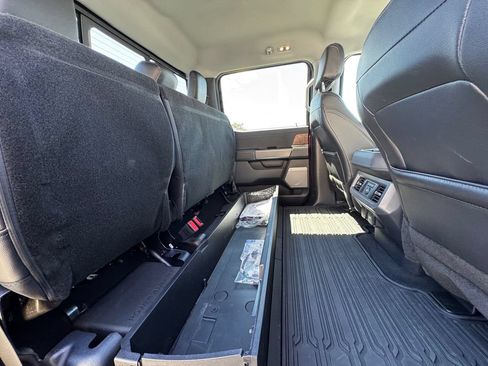 Used 2024 Ford F250 Lariat AWD/4WD image 36