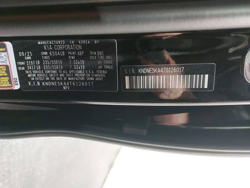 Used 2026 Kia Carnival SX w/ SX Dark Edition Package FWD image 38