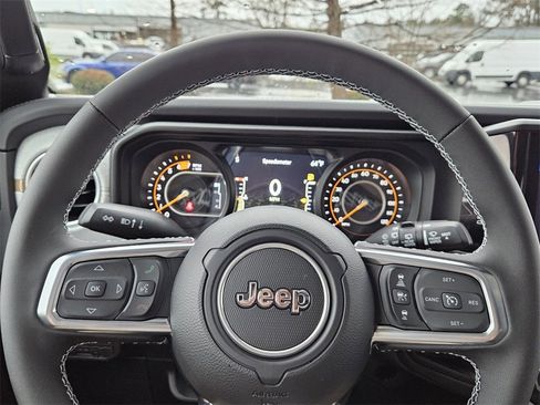 New 2025 Jeep Wrangler Sahara w/ Technology Group image 20