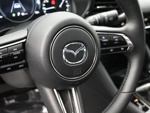 Used 2024 MAZDA MAZDA3 Hatchback w/Premium Plus Pkg AWD/4WD image 8