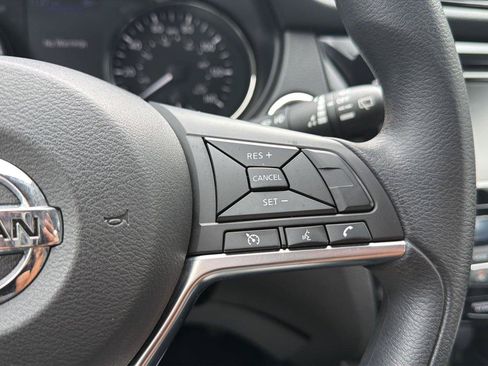 Used 2019 Nissan Rogue Sport SV AWD/4WD image 17