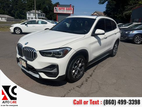 Used 2020 BMW X1 xDrive28i w/ Premium Package AWD/4WD image 3