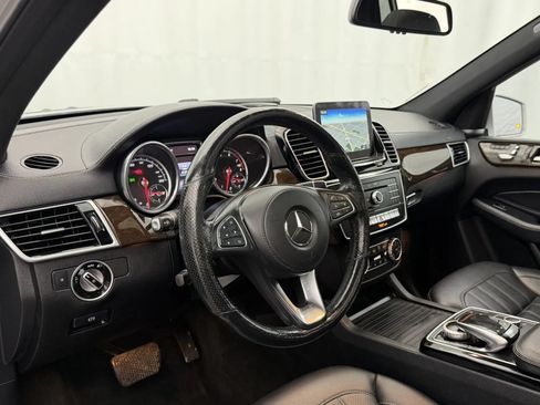 Used 2017 Mercedes-Benz GLS 450 4MATIC image 9