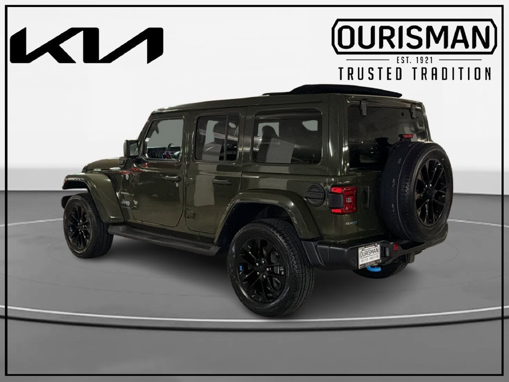 Used 2023 Jeep Wrangler Unlimited Sahara w/ Cold Weather Group AWD/4WD image 3