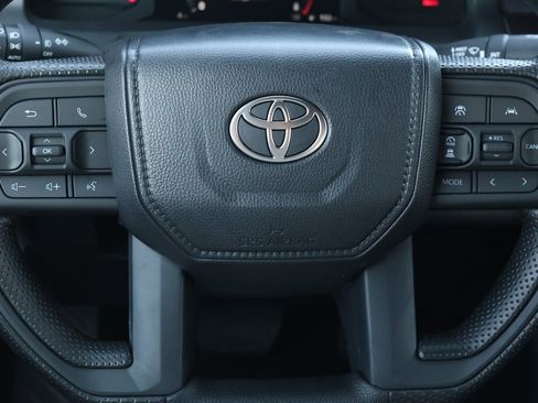 New 2025 Toyota Tacoma SR5 image 18