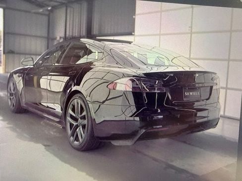 Used 2021 Tesla Model S Plaid AWD/4WD image 4