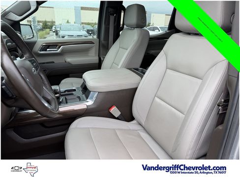 Used 2024 Chevrolet Silverado 1500 RST AWD/4WD image 26