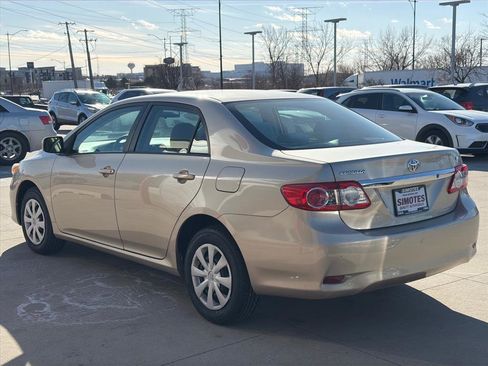 Used 2011 Toyota Corolla LE image 5
