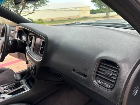 Used 2017 Dodge Charger R/T RWD image 27