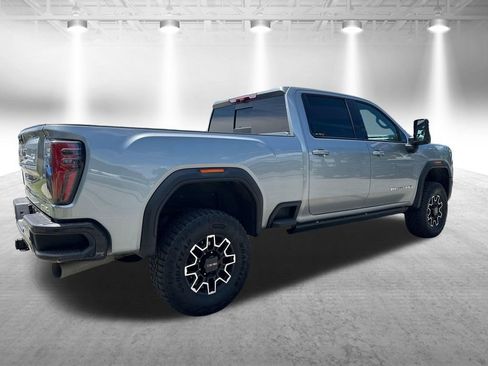 Used 2024 GMC Sierra 2500 AT4X AWD/4WD image 6