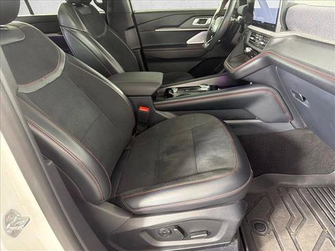 Used 2025 Ford Explorer ST w/ Sun And Sound Package AWD/4WD image 14