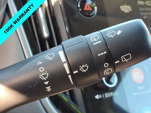 Certified 2025 Subaru Outback Onyx Edition AWD/4WD image 27