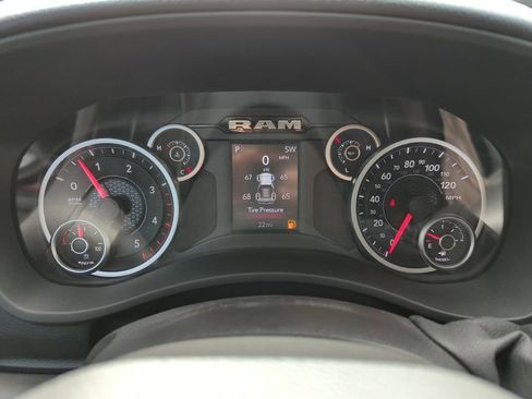 New 2026 RAM 2500 Big Horn AWD/4WD image 36