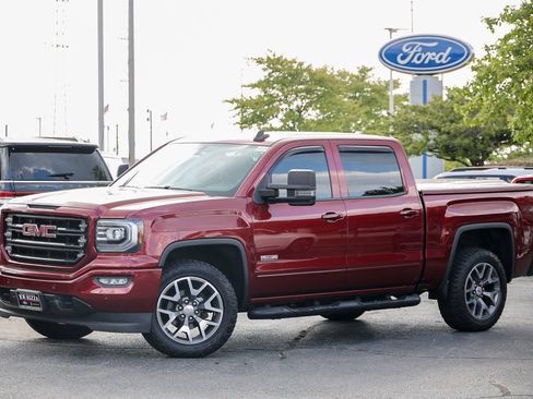 Used 2018 RAM 1500 Laramie w/ Convenience Group AWD/4WD image 18