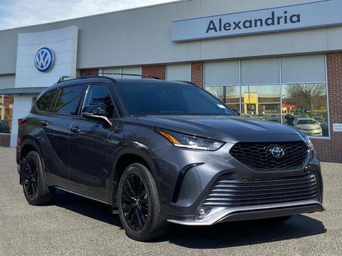 Used 2023 Toyota Highlander XSE AWD/4WD image 1