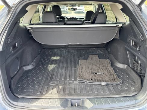 Used 2020 Subaru Outback Limited w/ Popular Package #2 AWD/4WD image 13
