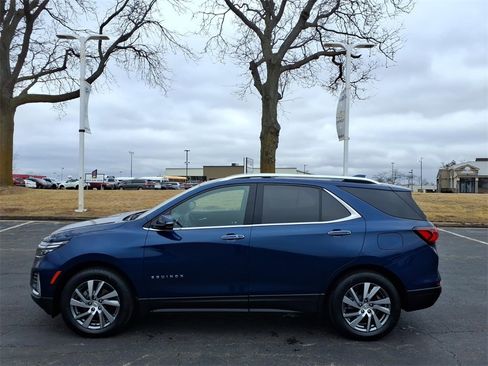 Used 2022 Chevrolet Equinox Premier image 4