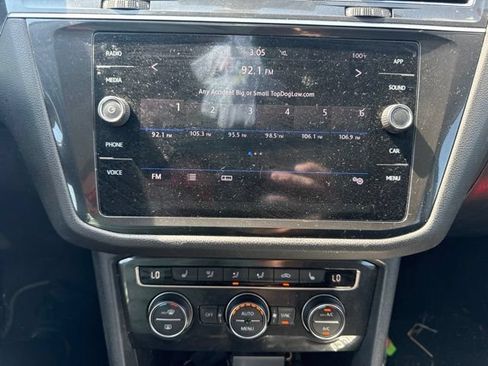Used 2019 Volkswagen Tiguan SE FWD image 12
