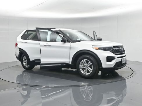 Certified 2021 Ford Explorer XLT image 41